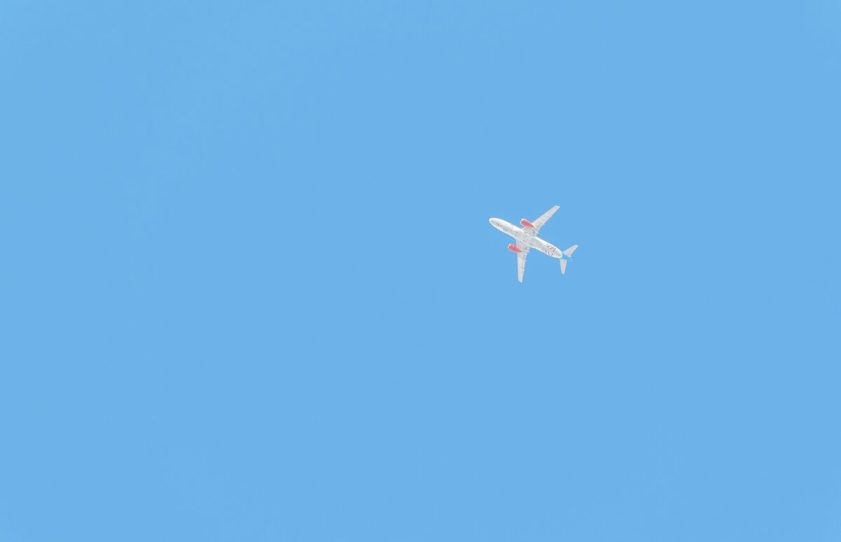 Мирного неба над головой - Валерий Иванович