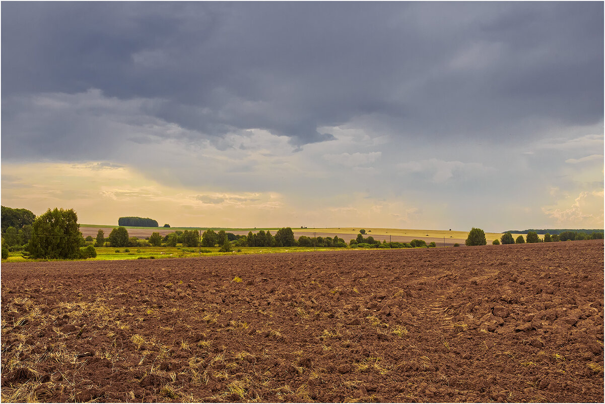 Август. День третий. - Валентин Котляров