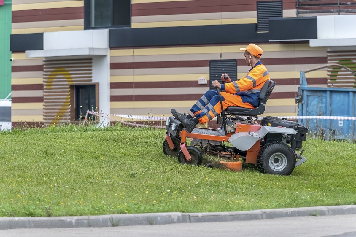 Газонокосилка - Валерий Иванович