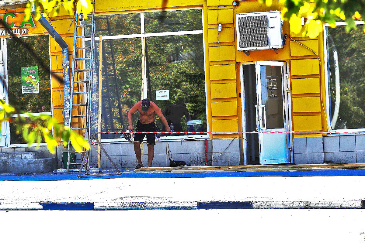 Работник - Юрий Гайворонскiий Работник - Юрий Гайворонскiий