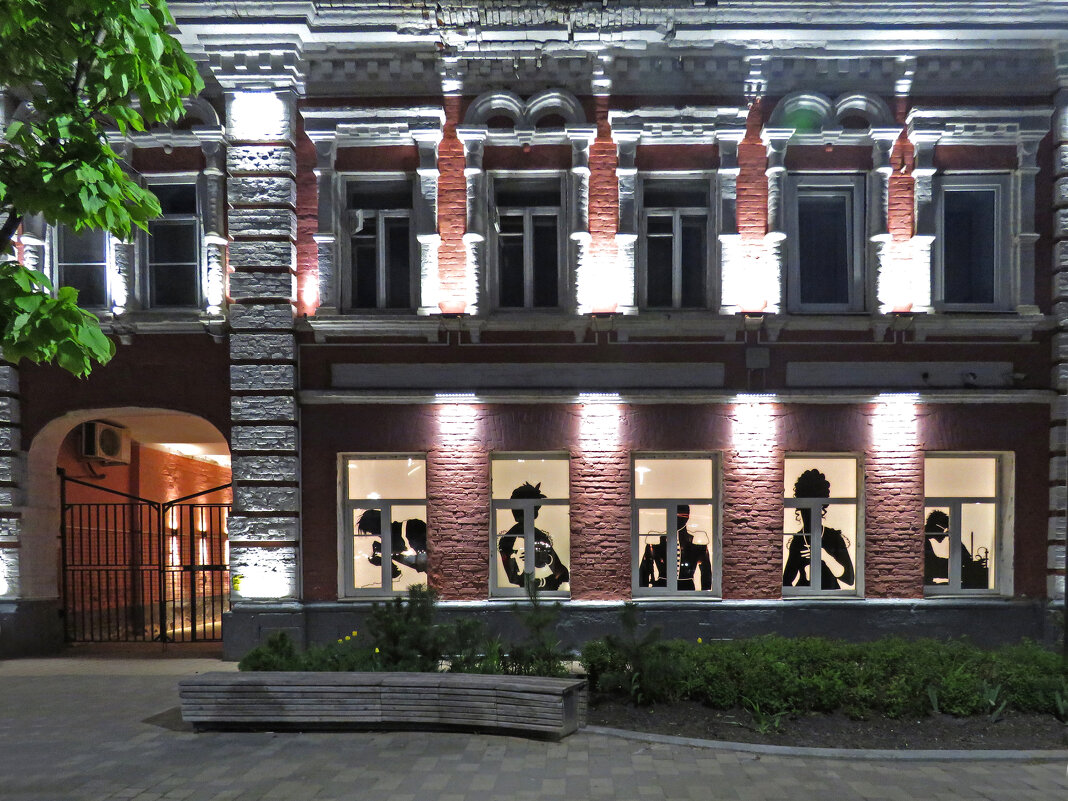 тени в окнах - ИРЭН@ . тени в окнах - ИРЭН@ .