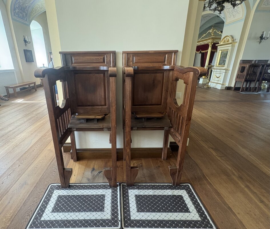 Стасидии..Нижний храм Собора Рождества Пресвятой Богородицы - Наталия Павлова Стасидии..Нижний храм Собора Рождества Пресвятой Богородицы - Наталия Павлова