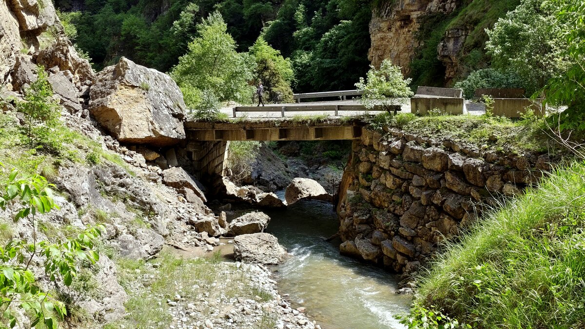 Горный мост. - Александр Кондаков Горный мост. - Александр Кондаков