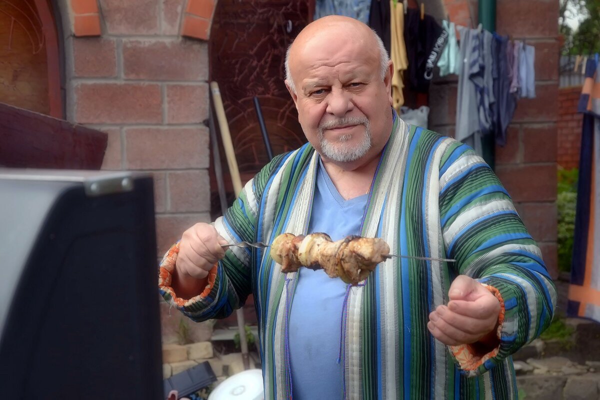 По шашлыку... - Михаил Столяров По шашлыку... - Михаил Столяров