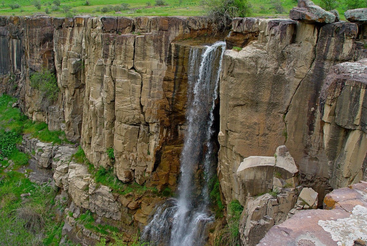 ВОДОПАД - Виктор Осипчук