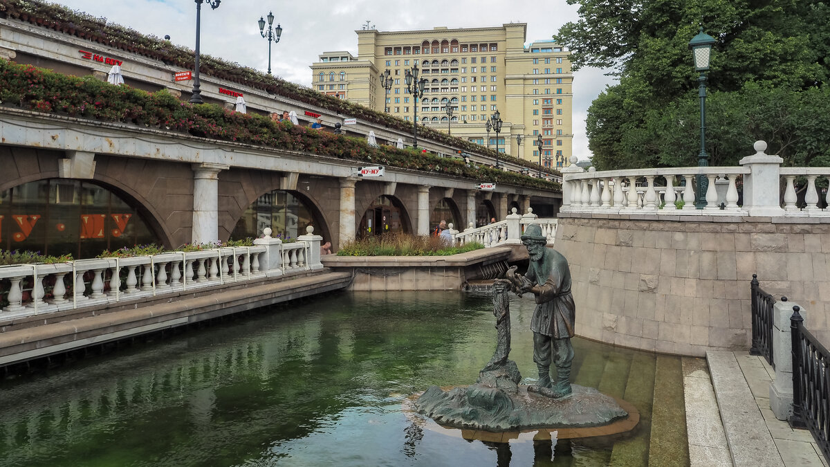 Уголок Москвы - юрий поляков