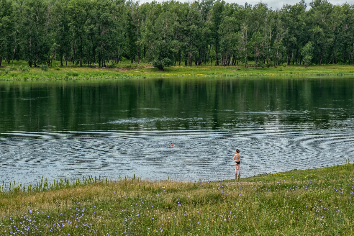 У реки... - Сергей Шатохин 