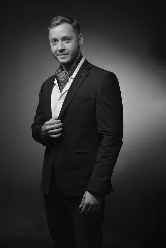 Алекс - Valentin Bondarenko