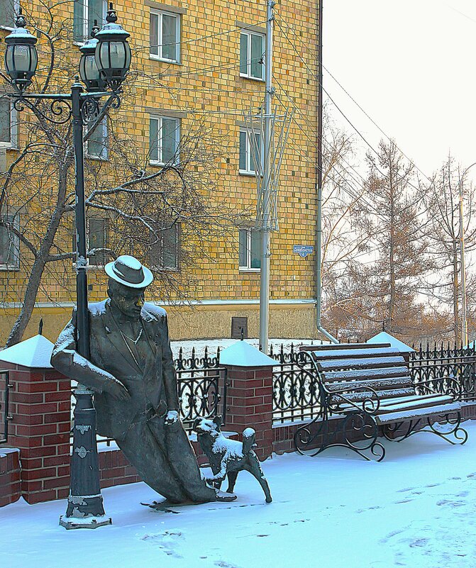 У фонаря.. - Василий 