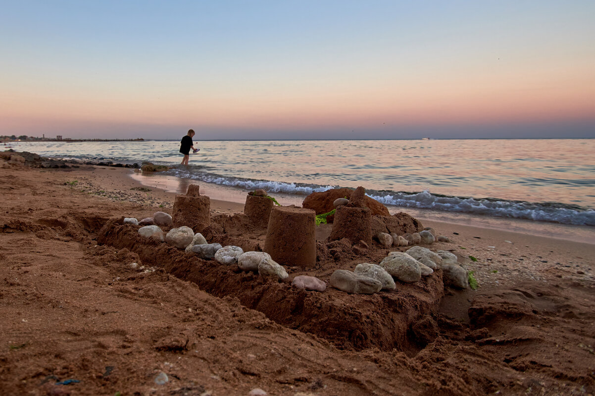 песчаные замки - Эдуард Тищенко