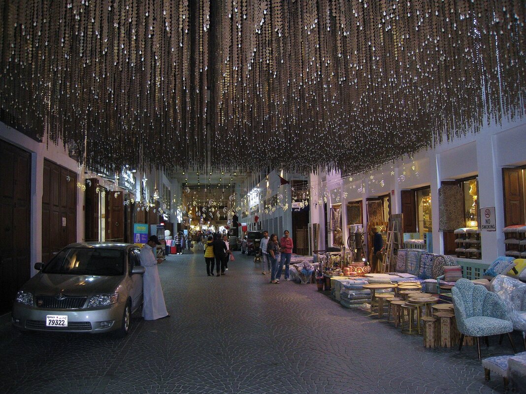 Одна из улиц в центре Манамы, столицы Бахрейна. - unix (Илья Утропов)