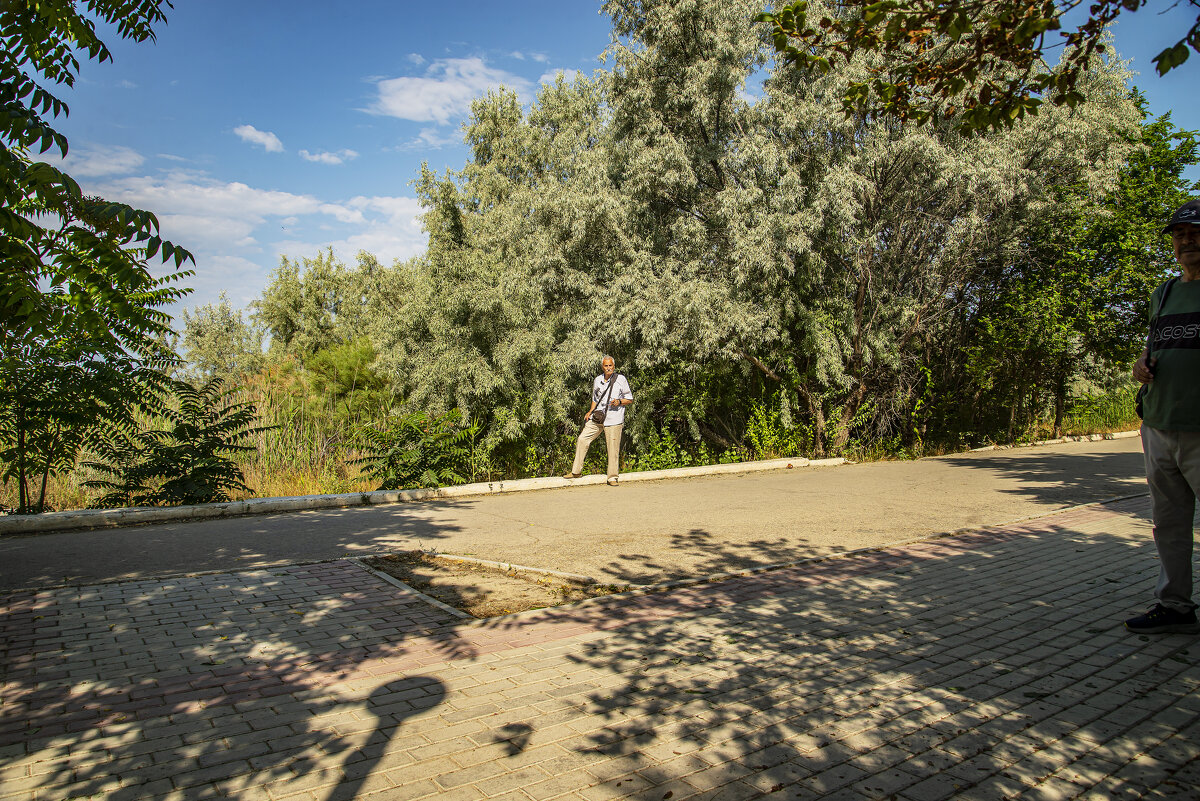 На берегу - Анатолий Чикчирный На берегу - Анатолий Чикчирный