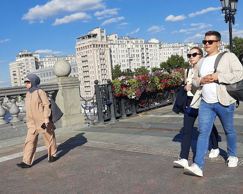 *** - Владимир Захаров