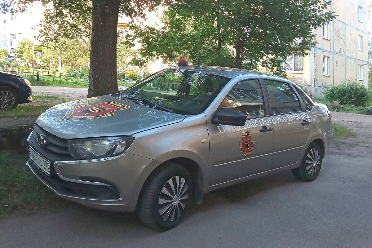 Красивая  машина - Фотогруппа Весна