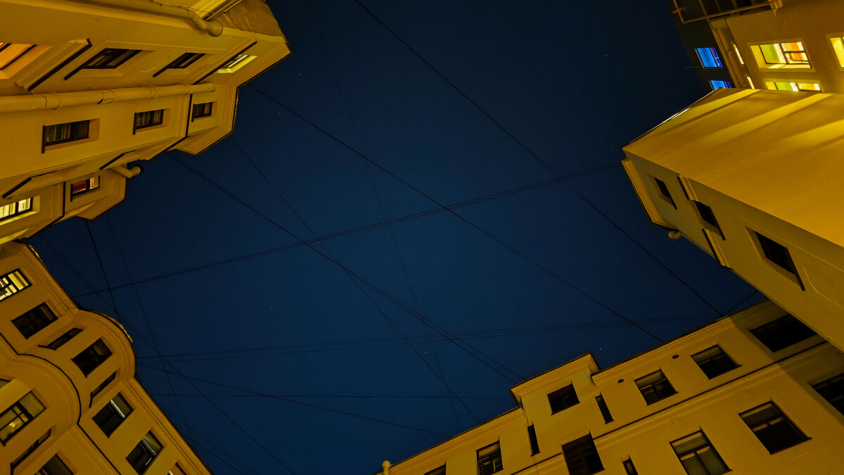 Питерские дворы... - Станислав Мутовин