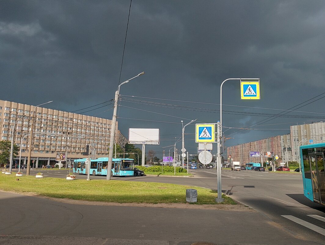 Перед грозой - Алексей Харькин