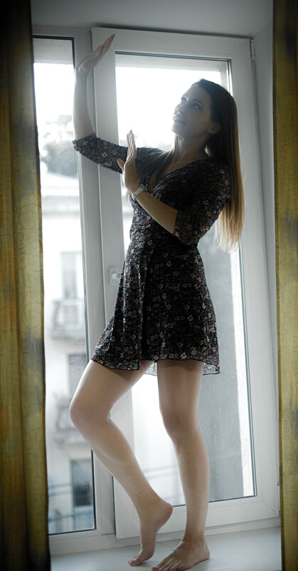 На фоне окна_2_ХОЛОД - Анатолий 