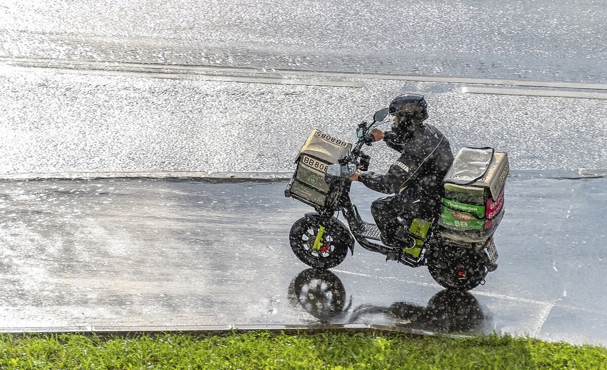 В любую погоду - Валерий Иванович