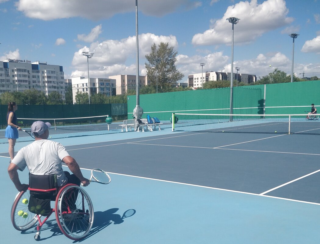 Большой теннис - Андрей Хлопонин Большой теннис - Андрей Хлопонин