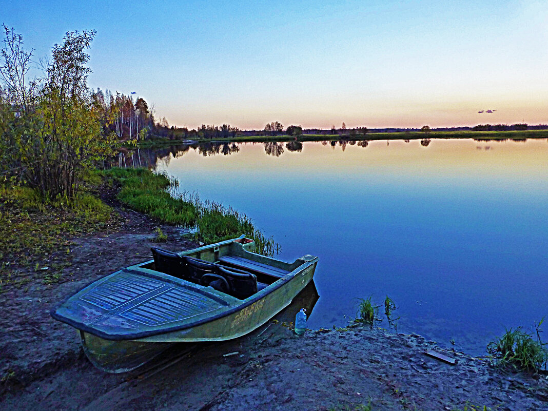 Август....На озере вечереет! - Владимир 