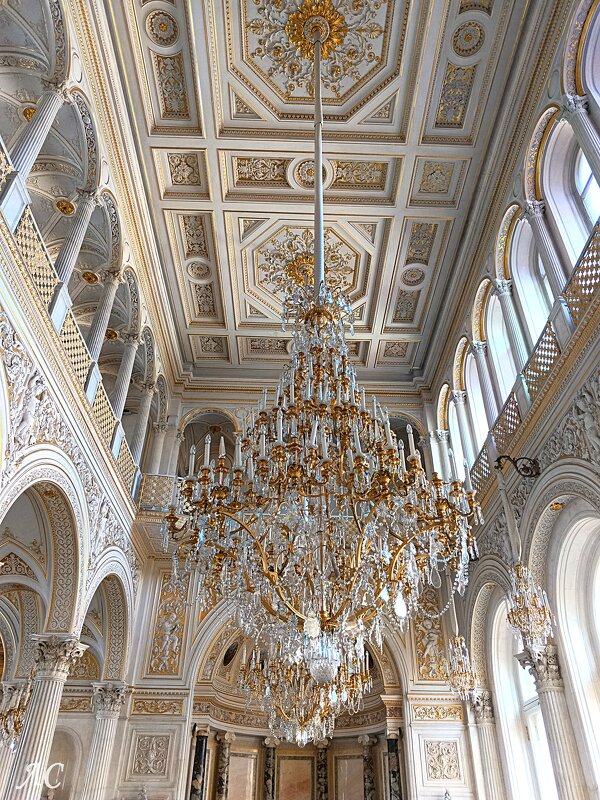 Интерьеры Зимнего дворца. Люстры - Любовь Сахарова