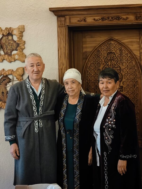 Родители празднуют 45-тие совместной жизни! - Динара Каймиденова