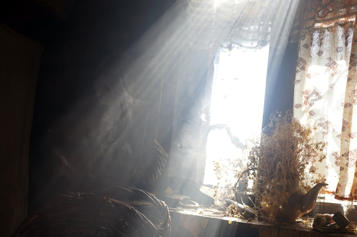 Хлам в лучах солнца - sorovey Sol