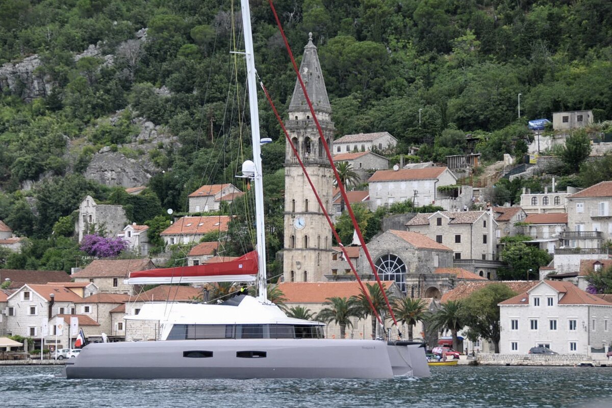 Хай-тек - Марина Виноградова Хай-тек - Марина Виноградова