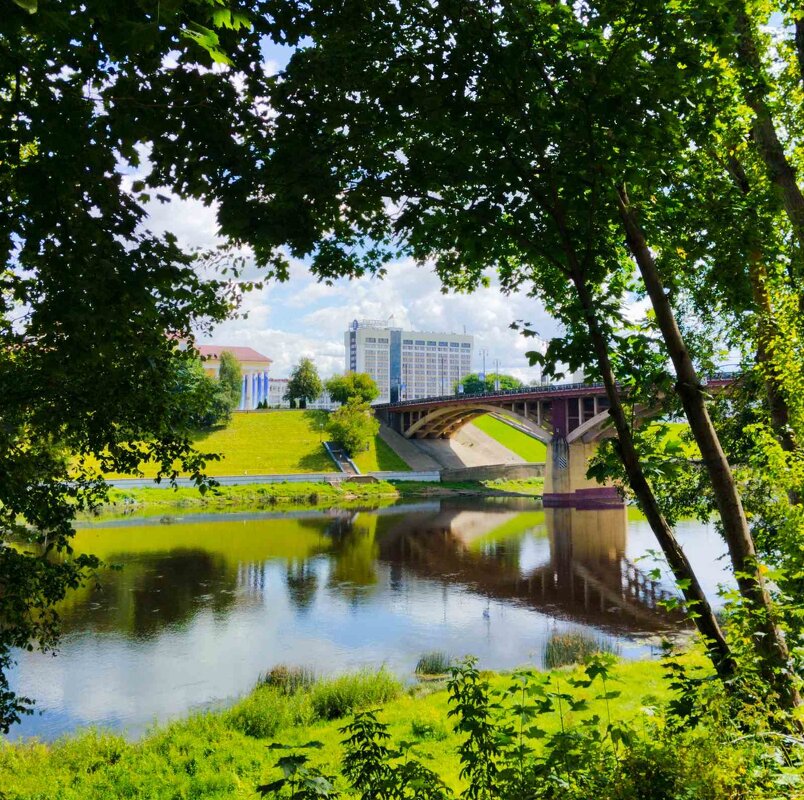 Городской пейзаж - Галина Бобкина