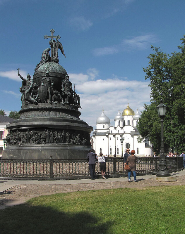 Памятник «Тысячелетие России» и Софийский собор - Александр Ильчевский 