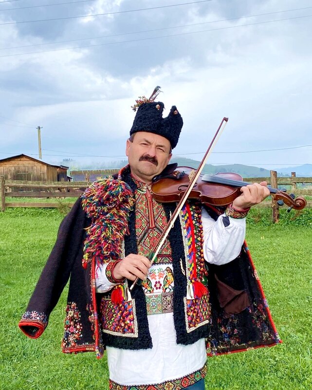 скрипач - Степан Карачко