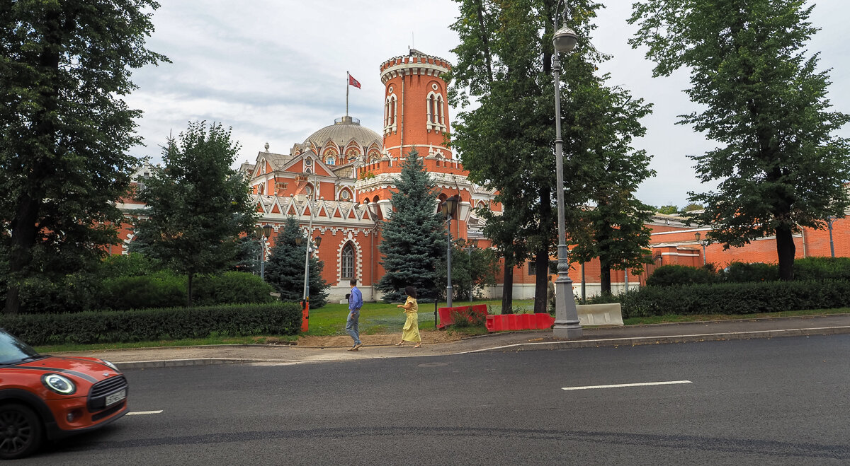 Уголок Москвы - юрий поляков