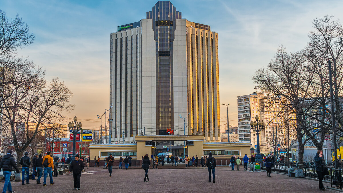 «Холидей Инн Москва Сокольники» — четырёхзвездочный отель - Aleksey Afonin «Холидей Инн Москва Сокольники» — четырёхзвездочный отель - Aleksey Afonin