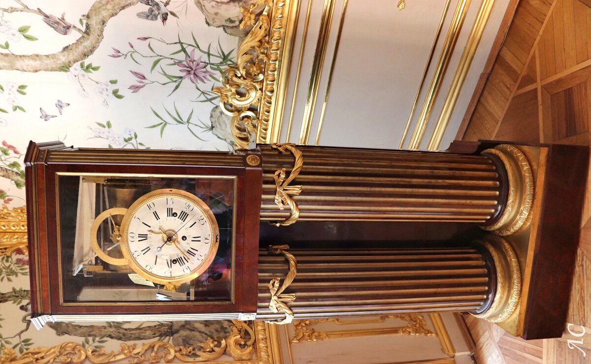 Екатерининский дворец. Часы - Любовь Сахарова