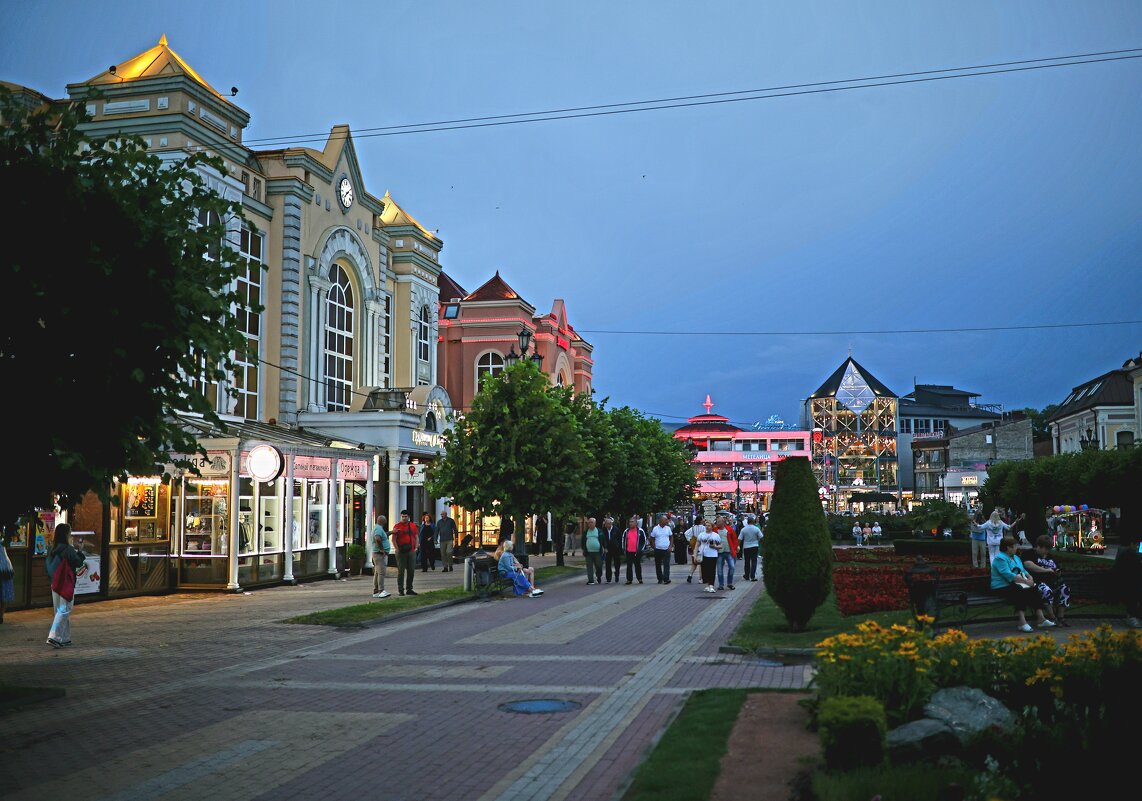 Вечерний Кисловодск - Evgeny Mameev