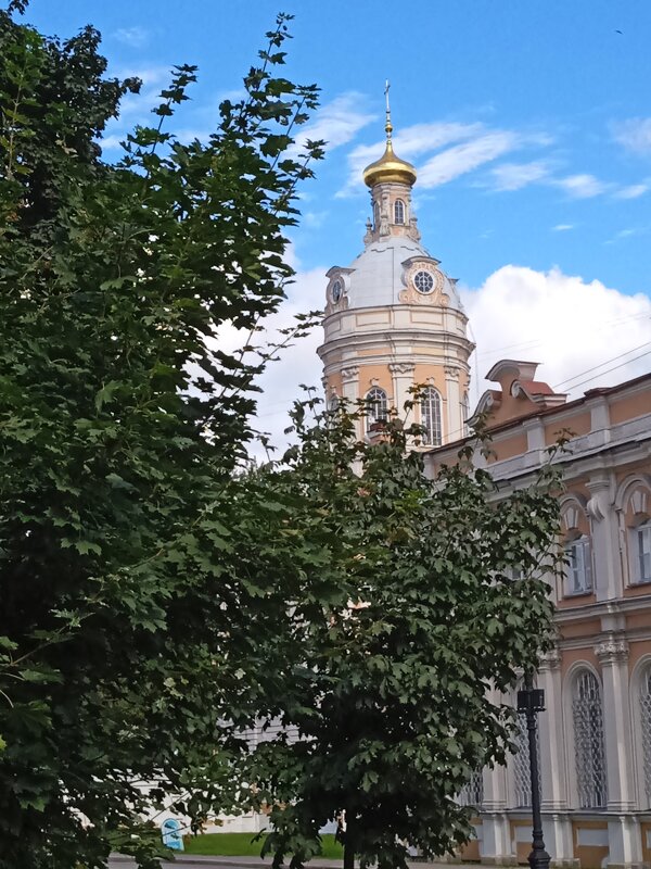 Вид на Александро-Невскую Лавру. - Светлана Калмыкова Калмыкова