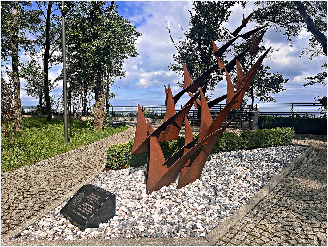 Памятник разведчикам, павшим при защите отечества. - Валерия Комова