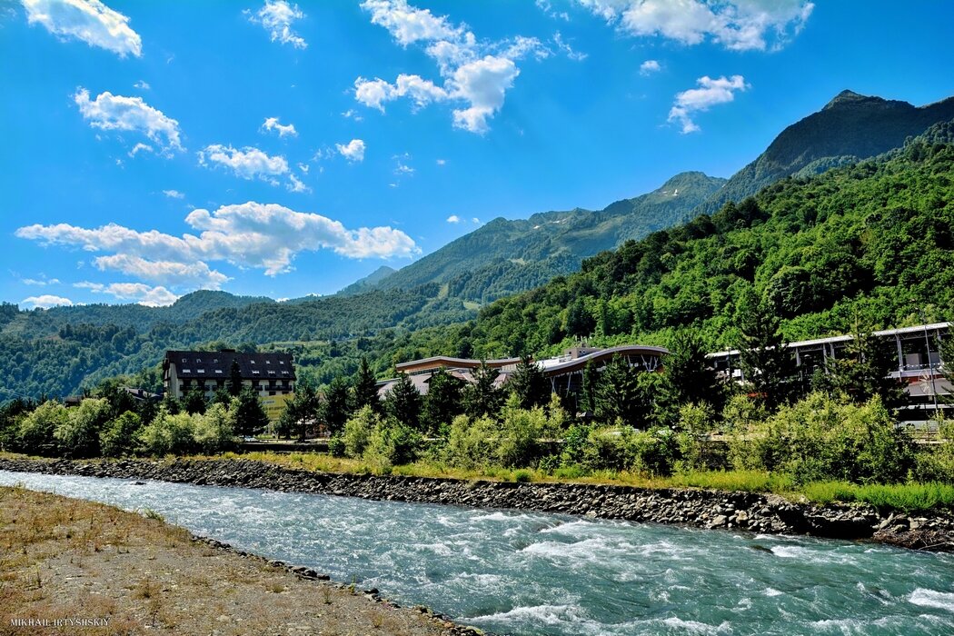 Где-то в Эксто-Садке - Mikhail Irtyshskiy