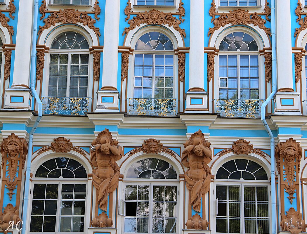 Екатерининский дворец - Любовь Сахарова