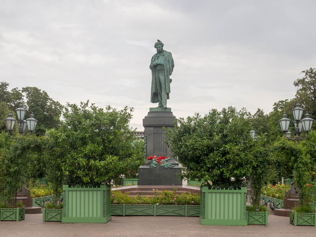 ___ - Yuriy V ___ - Yuriy V