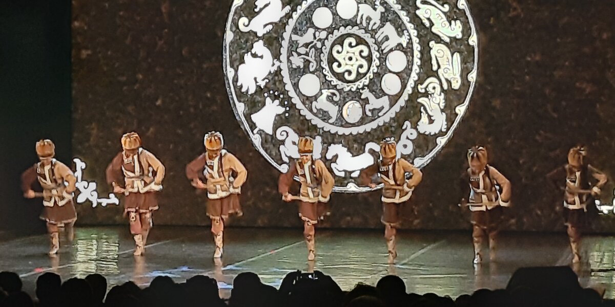 На вечере-концерте алтайского танца и горлового пения - Ольга 