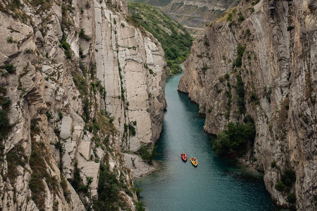 Прогулка по каньону - Лилия .