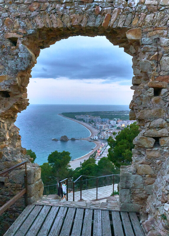 Вид на Бланес. Испания - Сергей Савич