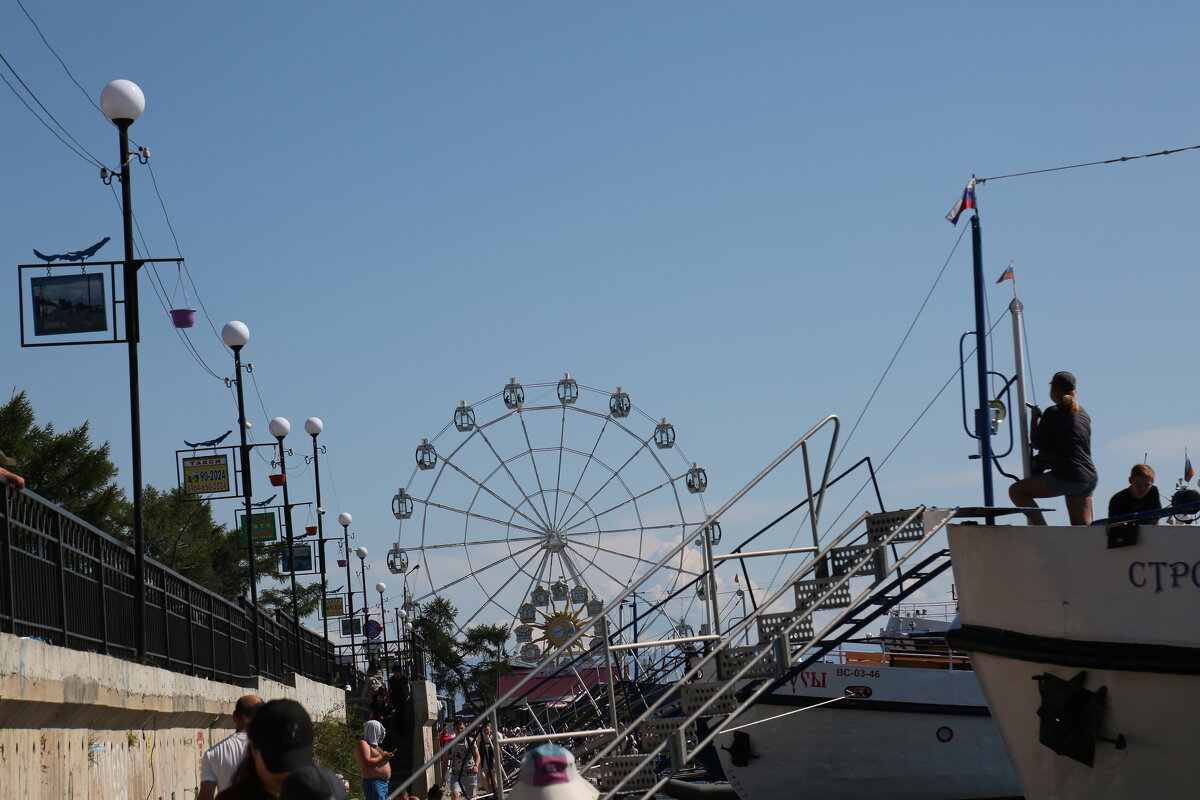 Листвянка, берег озера Байкал - Танзиля Завьялова