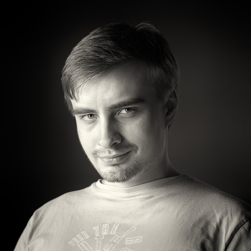 * - Александр Лисовский