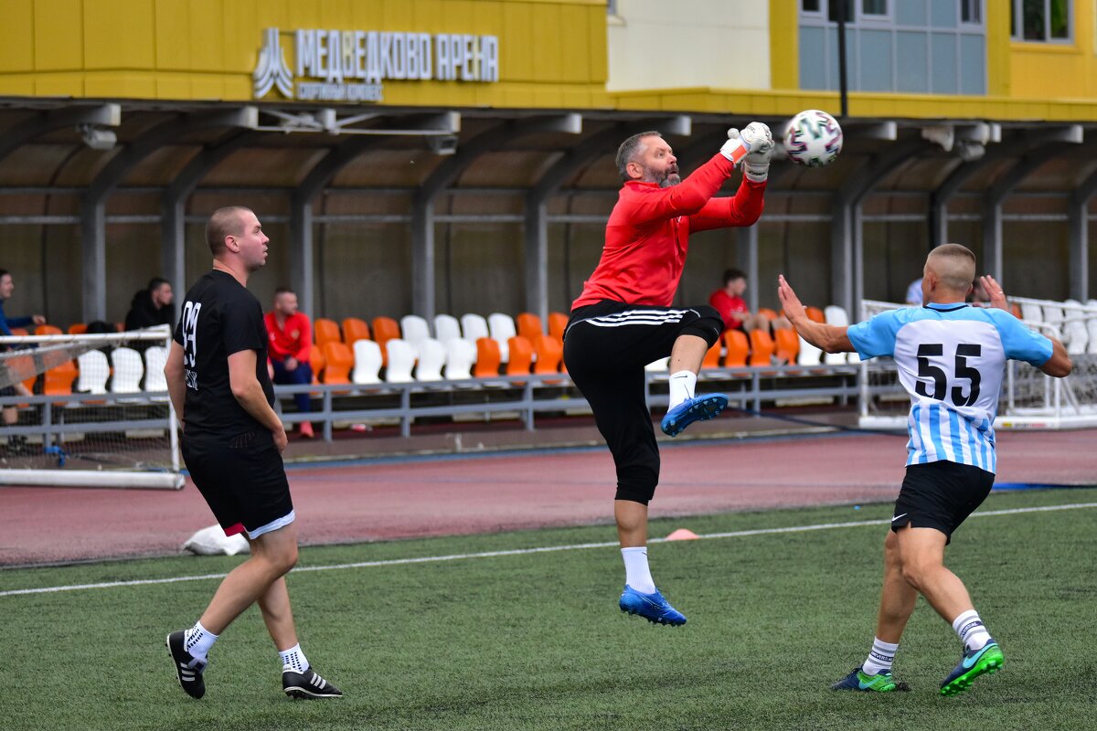 Футбол. - Наталья Вязигина