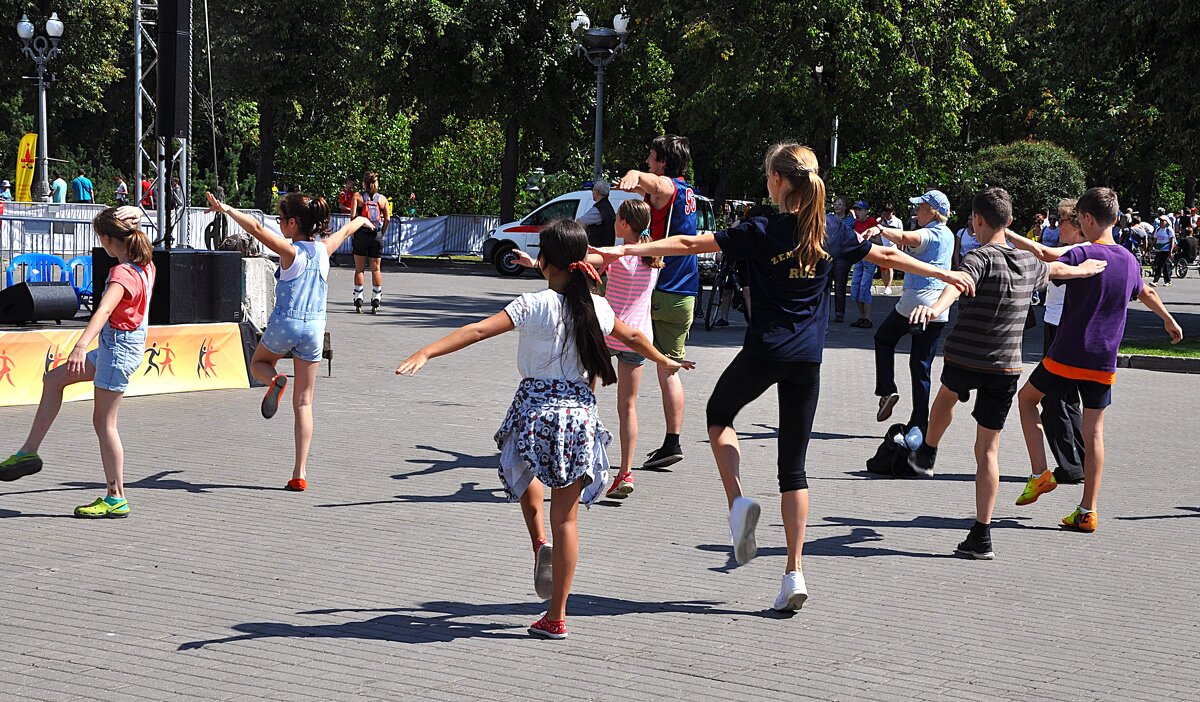 Танцуют все ! ) - Анатолий Колосов