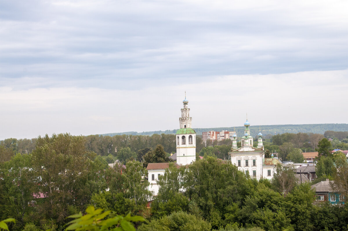 Вид на Преображенскую церковь от Тихвинского храма - Gen 