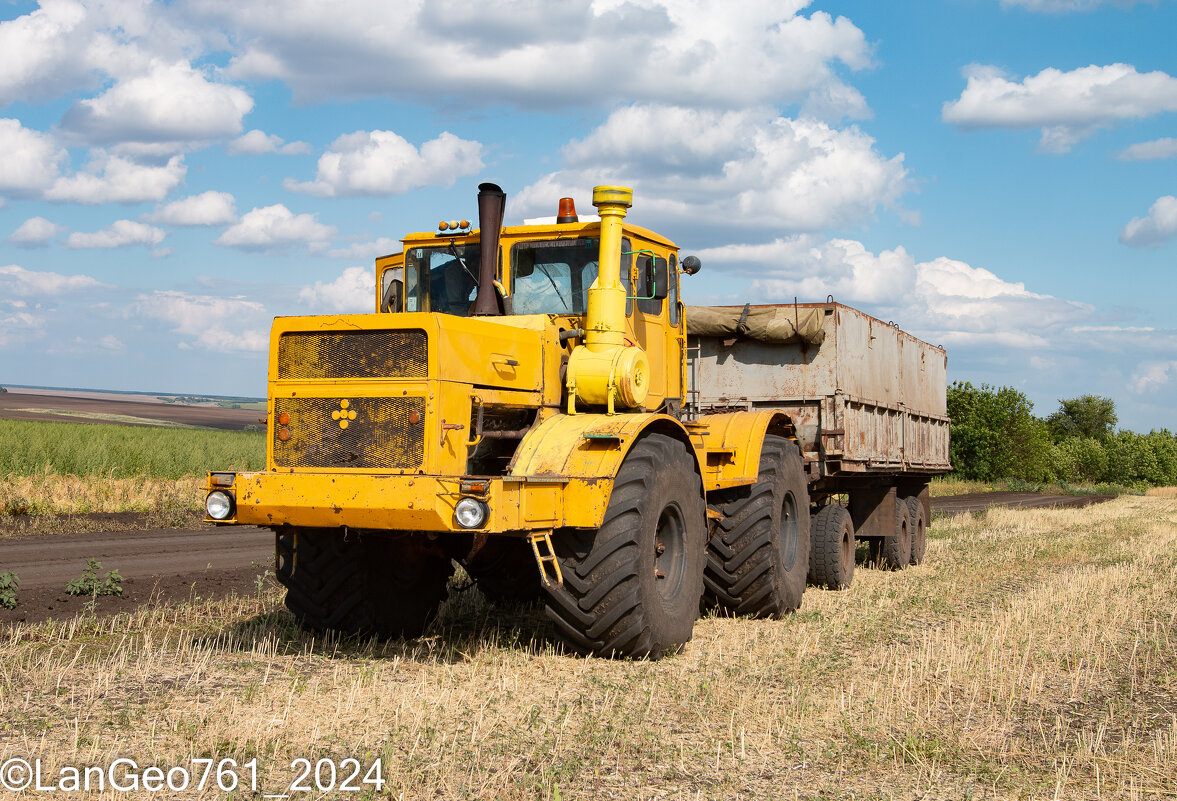 К-700А Кировец - Руслан 