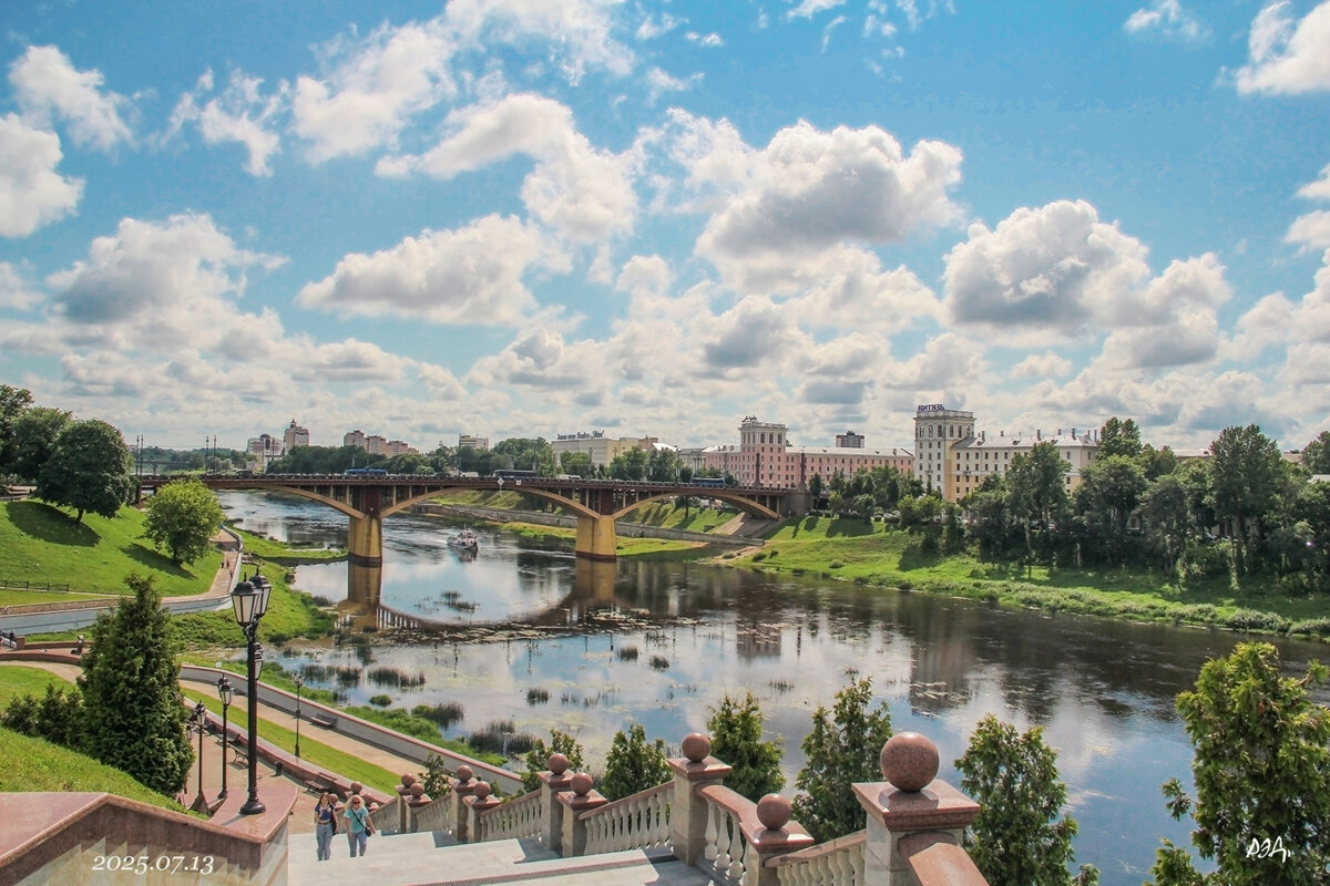 *** - Роланд Дубровский *** - Роланд Дубровский